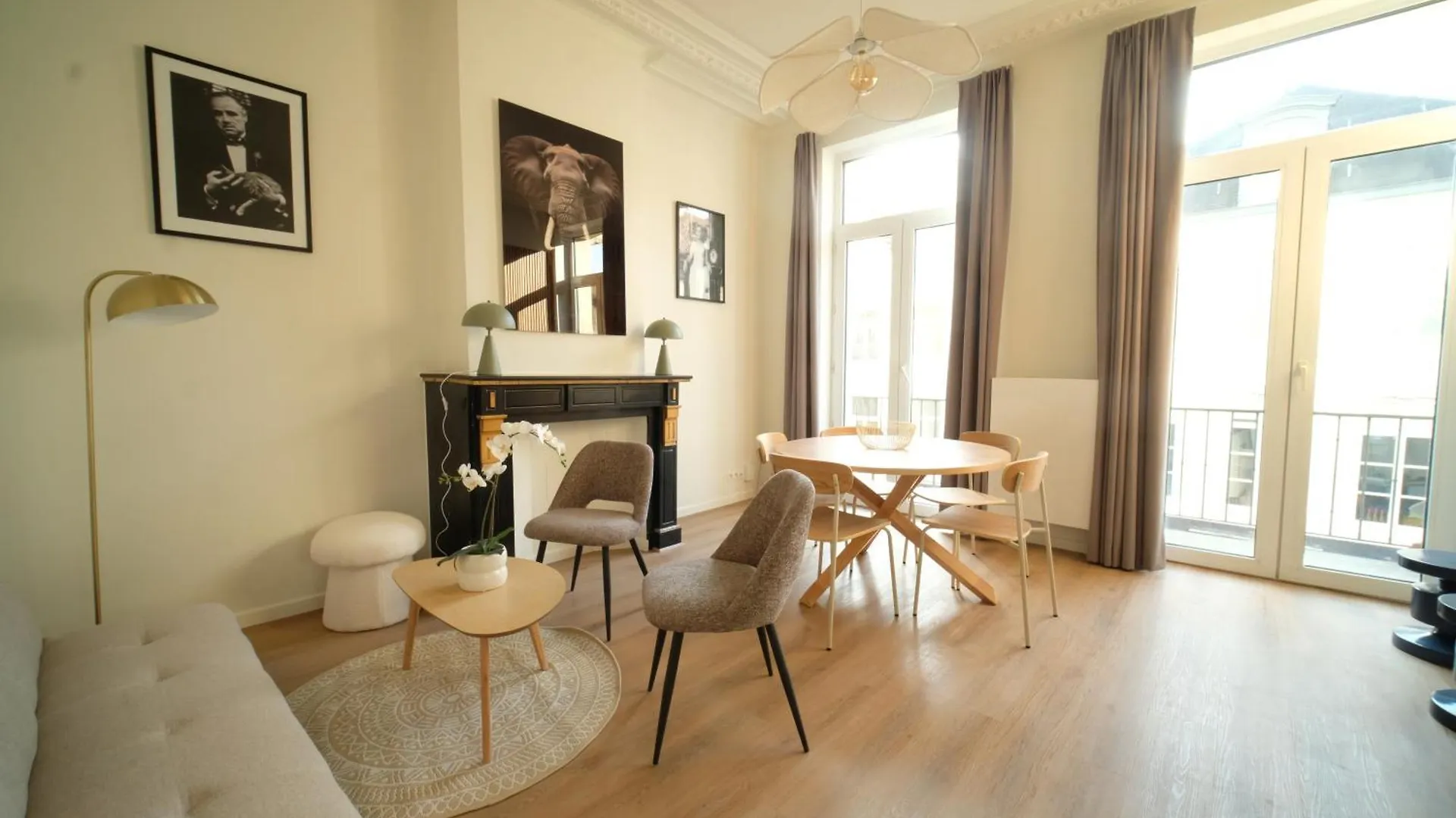 Noble Nest - Downtown location