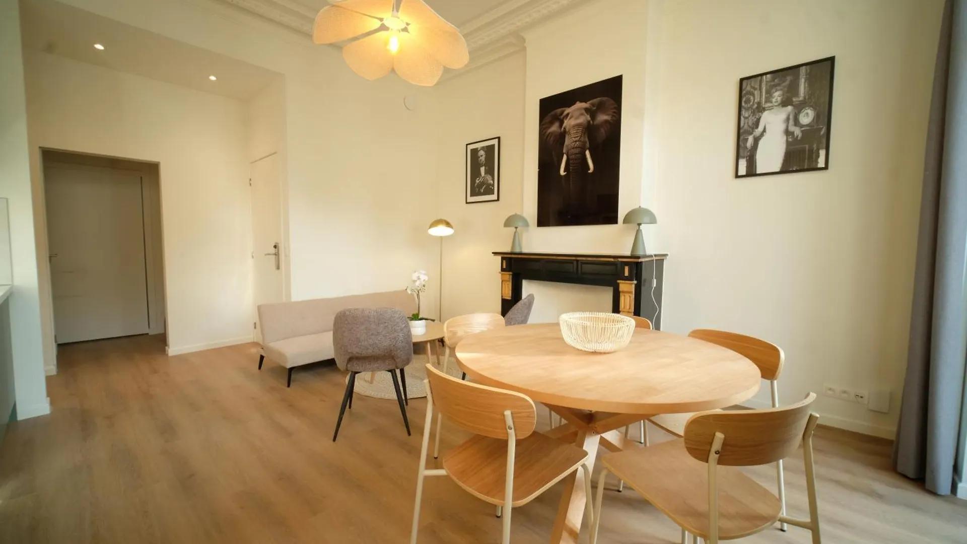 Noble Nest - Downtown Apartment Brussels